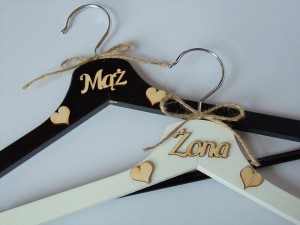 Wieszaki ślubne rustykalne