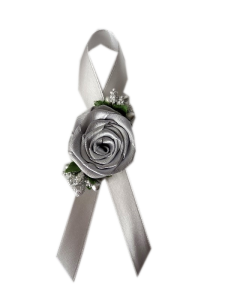 PR23 _B * Srebrna przypinka, butonierka z różyczką i dodatkami  