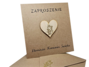 ZK27B * Zaproszenie na Pierwszą Komunię Świętą z drewnianym sercem i złotym kielichem 
