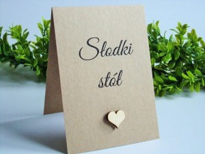 Rystykalny napis SŁODKI STÓŁ z drewnianym sercem