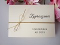TOPASS-DEKORACJE-ZAPROSZENIE-STUDNIÓWKA-ZE-ZŁOTYM-SZNURKIEM5.jpg