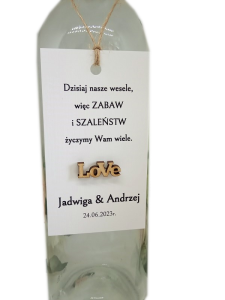 O36 * Zawieszki na alkohol z drewnianym napisem LOVE - komplet 50szt 