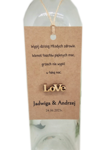 O36E * Zawieszki na alkohol z drewnianym napisem LOVE - komplet 50szt 